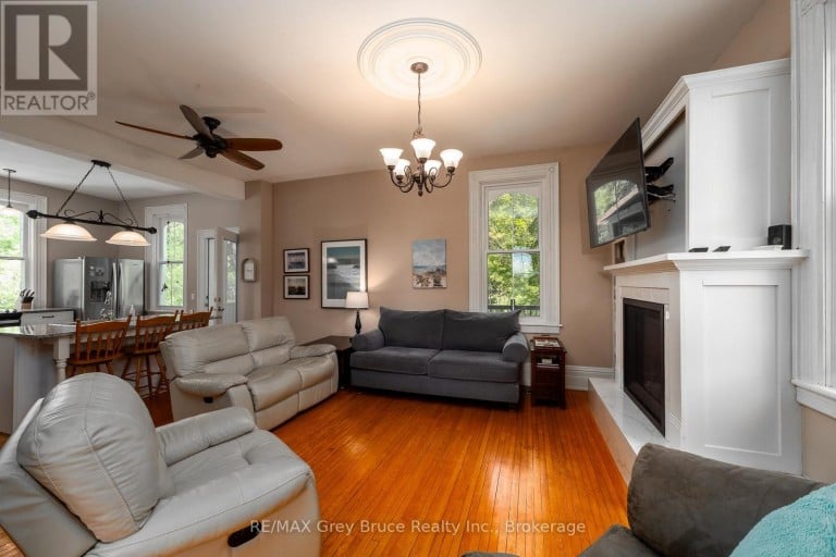 580 23RD STREET W, Owen Sound, Ontario, N4K4G9