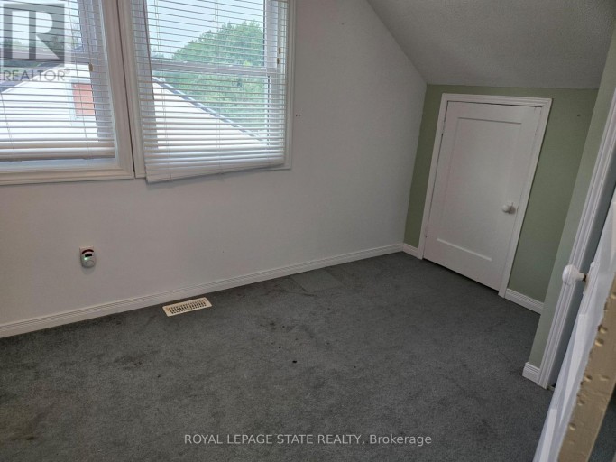 325 SIMPSON AVENUE, Welland (Lincoln/Crowland), Ontario, L3B4Y7
