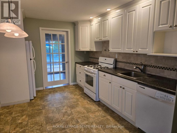 325 SIMPSON AVENUE, Welland (Lincoln/Crowland), Ontario, L3B4Y7