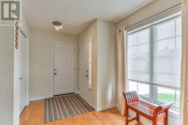 11 - 100 STROUD CRESCENT London South (South X) Ontario photo 3