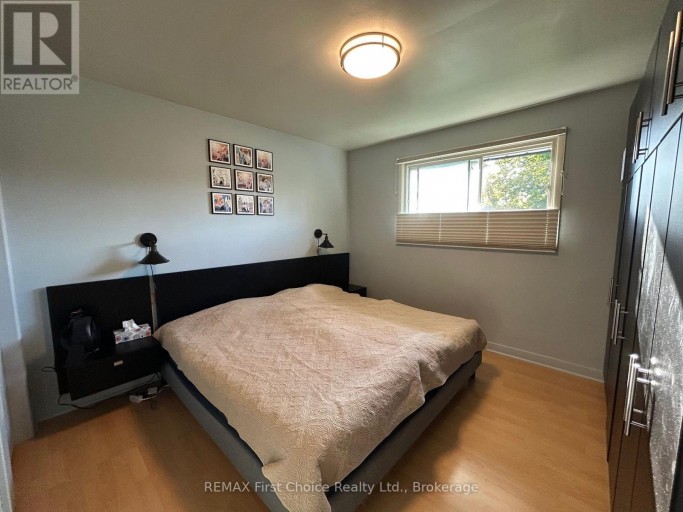 176 CRESCENT AVENUE, Thunder Bay (Grandview), Ontario, P7A7K6