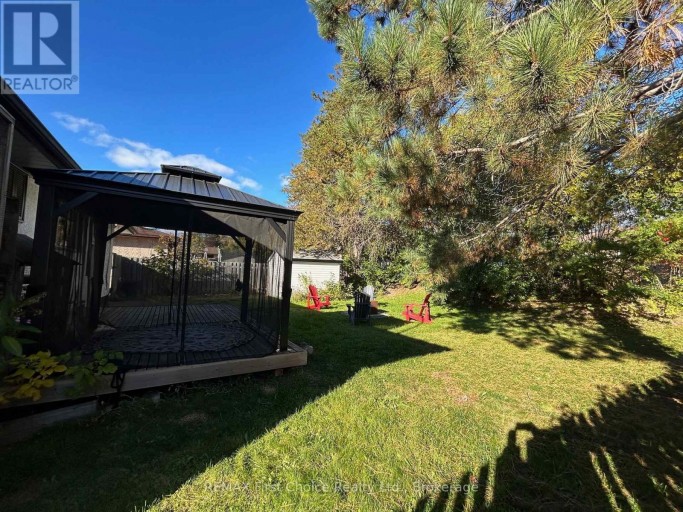 176 CRESCENT AVENUE, Thunder Bay (Grandview), Ontario, P7A7K6