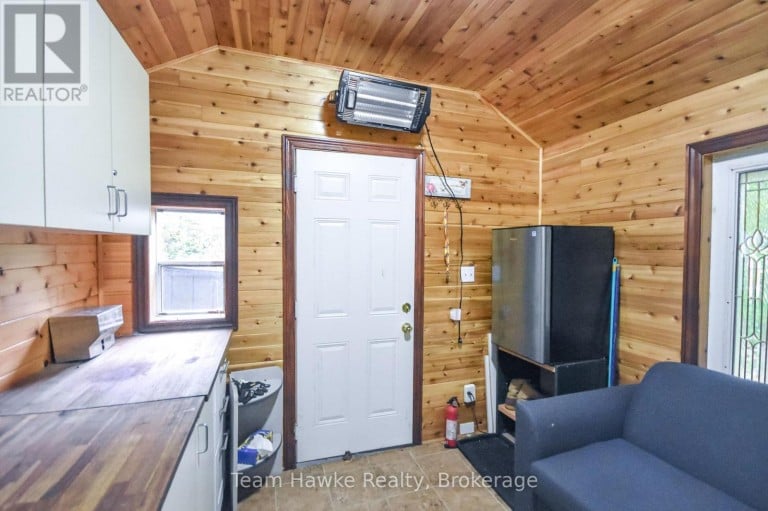 56 MCARTHUR DRIVE, Penetanguishene, Ontario, L9M1W9