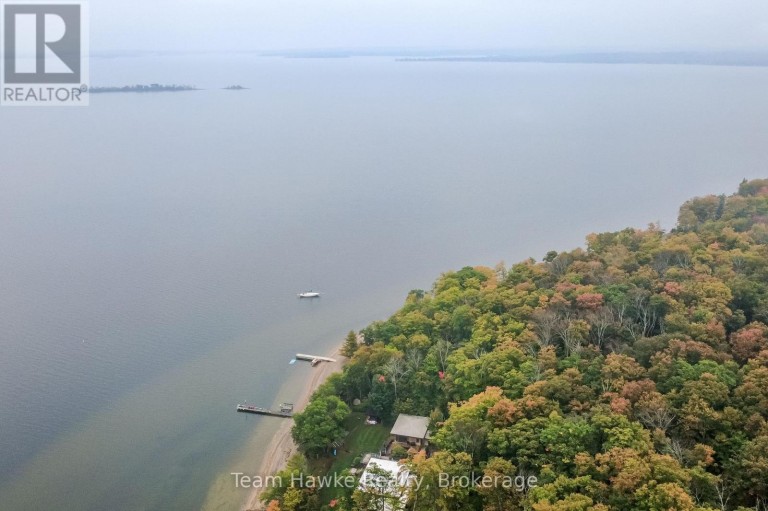56 MCARTHUR DRIVE, Penetanguishene, Ontario, L9M1W9