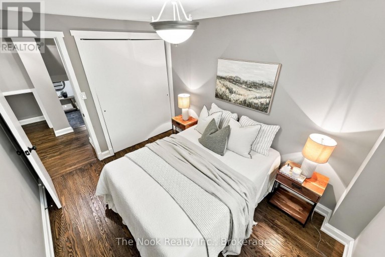 293 BRIGHTON COURT, Oshawa (Eastdale), Ontario, L1G6H5