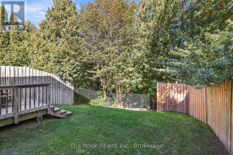293 BRIGHTON COURT, Oshawa (Eastdale), Ontario, L1G6H5
