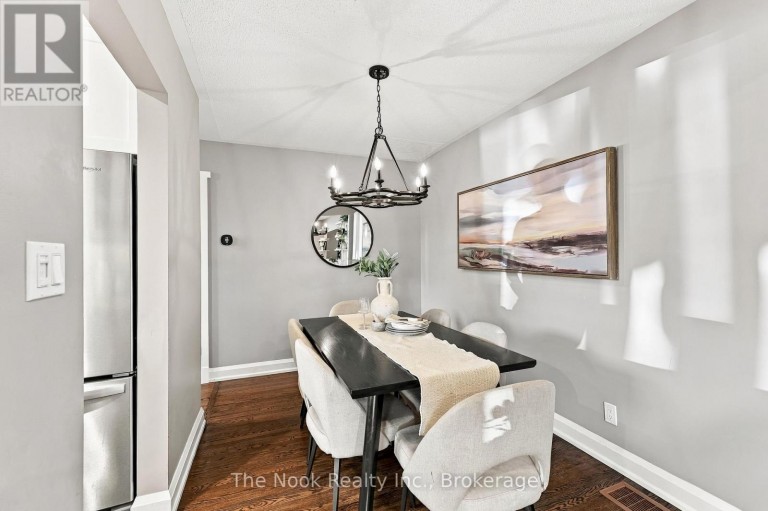 293 BRIGHTON COURT, Oshawa (Eastdale), Ontario, L1G6H5