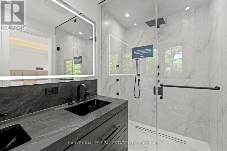 199 ARLINGTON AVENUE, Toronto (Humewood-Cedarvale), Ontario, M6C2Z4