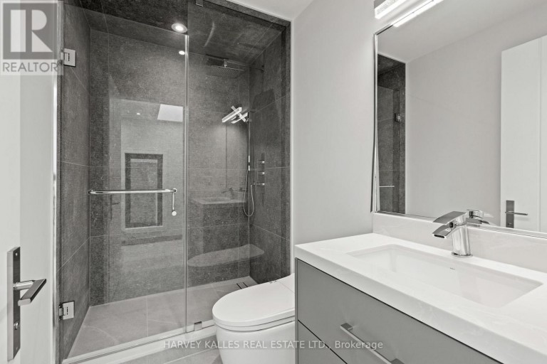 199 ARLINGTON AVENUE, Toronto (Humewood-Cedarvale), Ontario, M6C2Z4