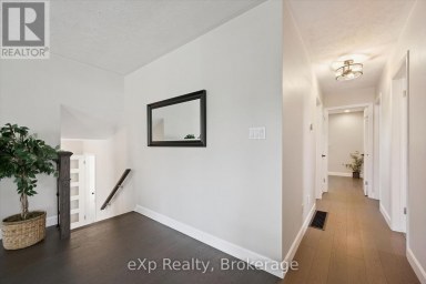 266 COLBORNE STREET Centre Wellington (Elora/Salem) Ontario photo 17