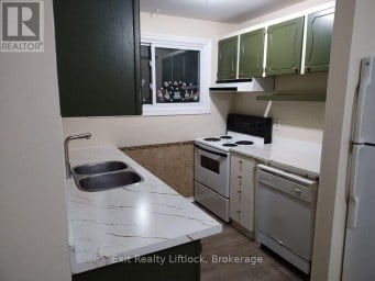 42 - 996 SYDENHAM ROAD Peterborough (Ashburnham Ward 4) Ontario photo 5