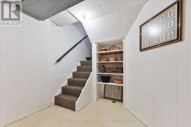 292 GLEBEMOUNT AVENUE Toronto (East York) Ontario photo 23