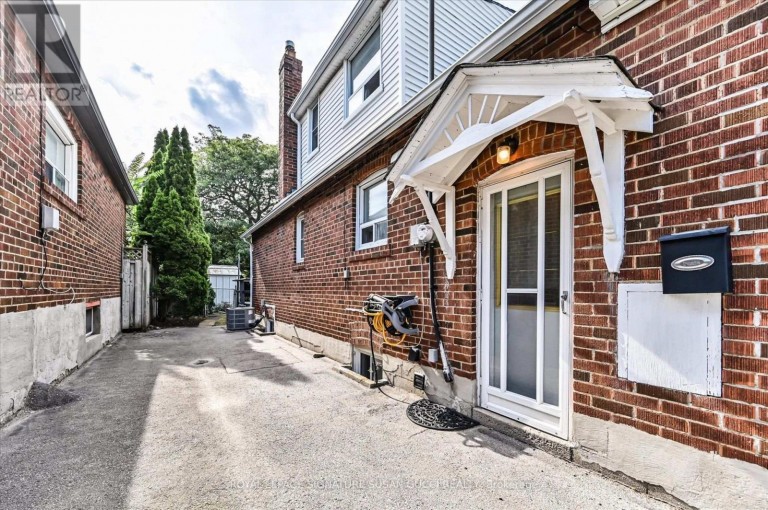 292 GLEBEMOUNT AVENUE, Toronto (East York), Ontario, M4C3V3