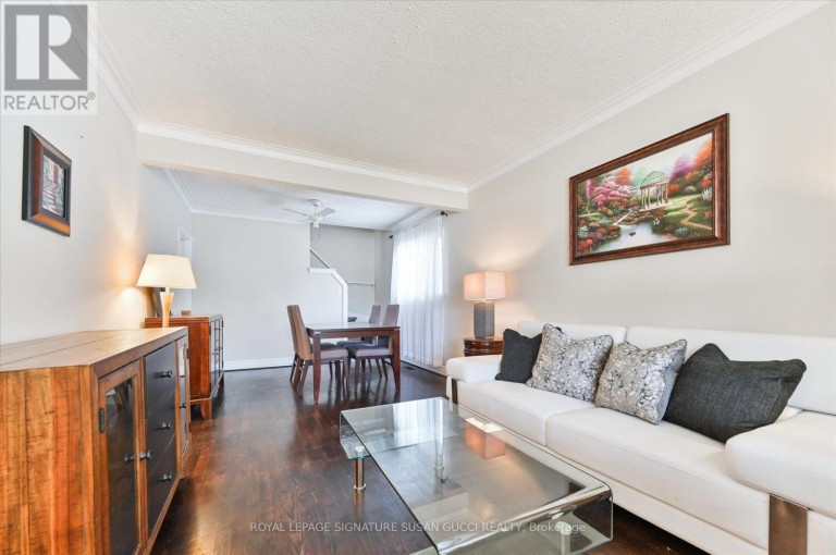 292 GLEBEMOUNT AVENUE, Toronto (East York), Ontario, M4C3V3