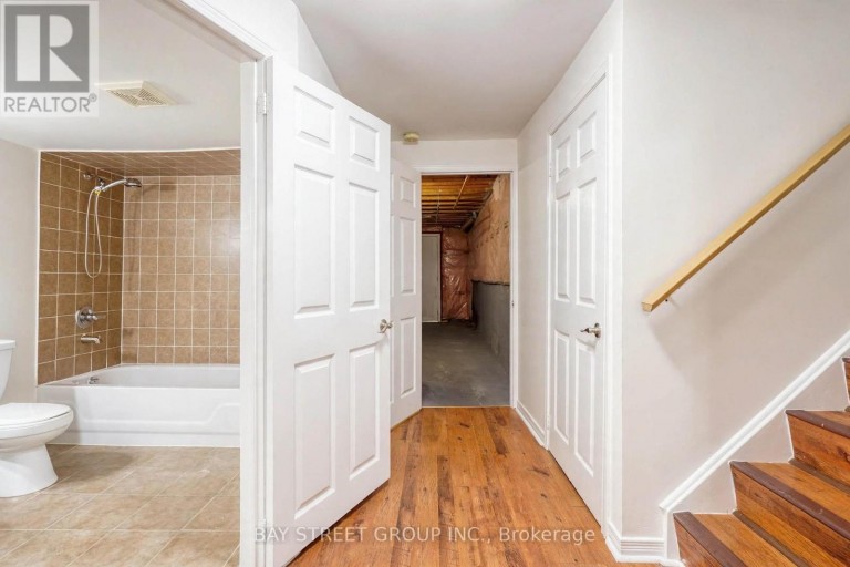 15 FRASERWOOD ROAD, Vaughan (Patterson), Ontario, L4J9C5