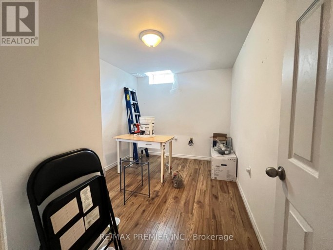 371 KROTONE CRESCENT, Mississauga (Meadowvale Village), Ontario, L5W1T7