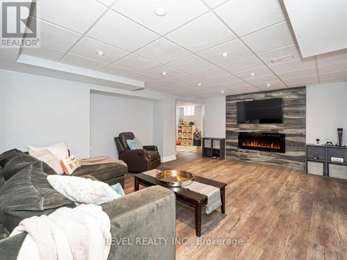 166 FORBES TERRACE, Milton (SC Scott), Ontario, L9T0S6