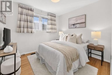 28 CANDLEWOOD CRESCENT Toronto (York University Heights) Ontario photo 14