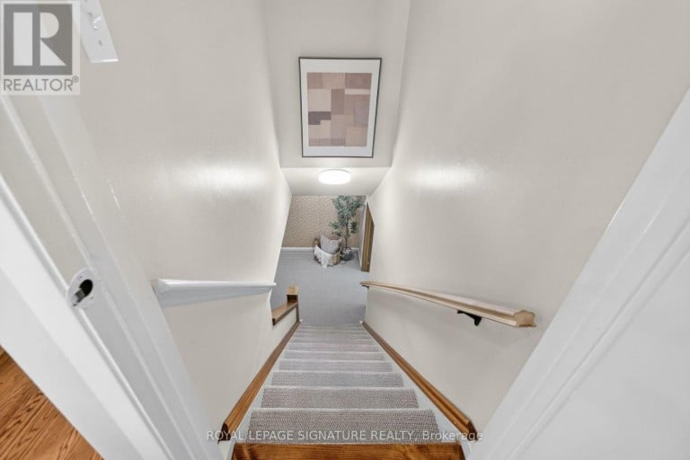 28 CANDLEWOOD CRESCENT, Toronto (York University Heights), Ontario, M3J1G8