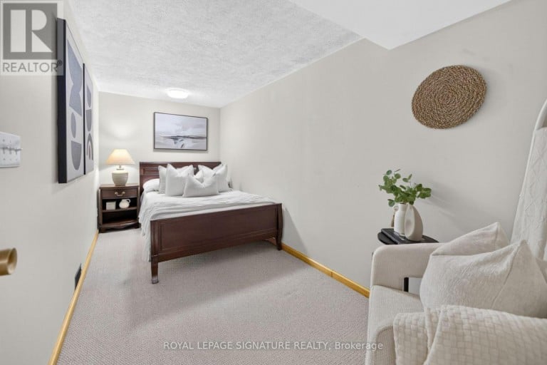 28 CANDLEWOOD CRESCENT, Toronto (York University Heights), Ontario, M3J1G8