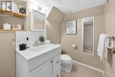 28 CANDLEWOOD CRESCENT Toronto (York University Heights) Ontario photo 26