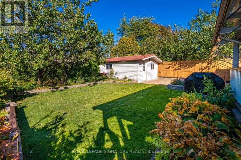 28 CANDLEWOOD CRESCENT, Toronto (York University Heights), Ontario, M3J1G8