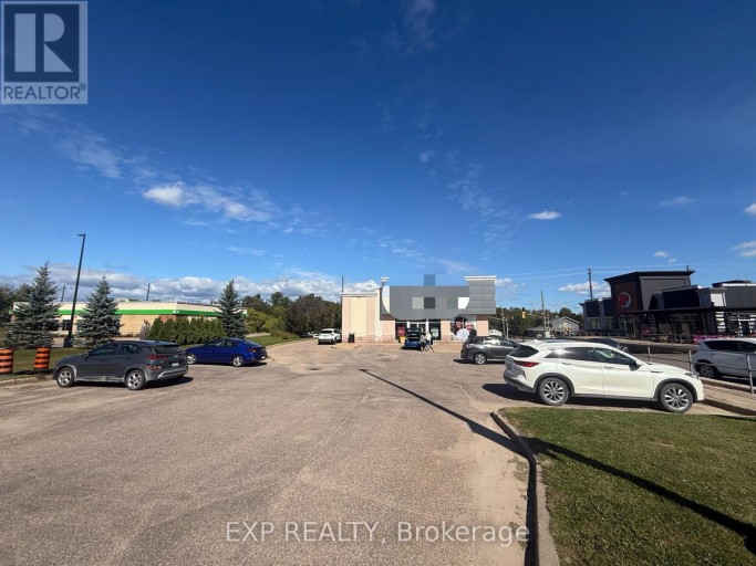 B&C - 1108 PEMBROKE STREET E, Laurentian Valley, Ontario, K8A7R5