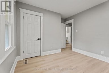 88 GAGE AVENUE S Hamilton (Stipley) Ontario photo 25