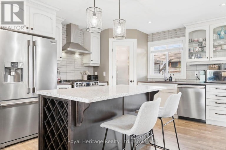 40 AMBROSIA TERRACE, Quinte West (Murray Ward), Ontario, K8V0G6