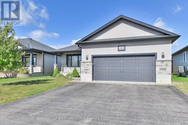 40 AMBROSIA TERRACE Quinte West (Murray Ward) Ontario photo 2