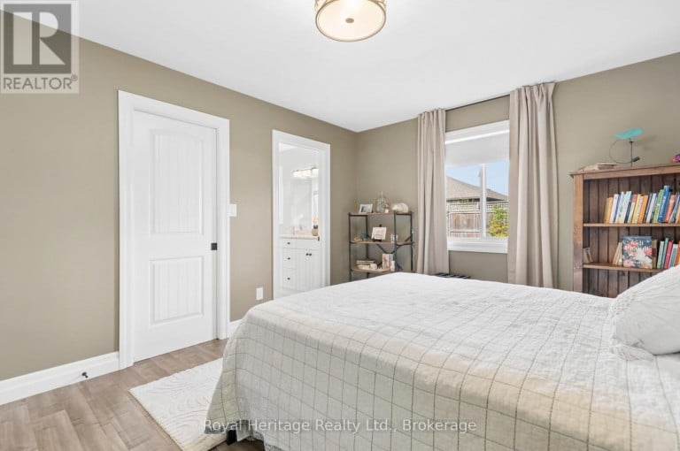40 AMBROSIA TERRACE, Quinte West (Murray Ward), Ontario, K8V0G6