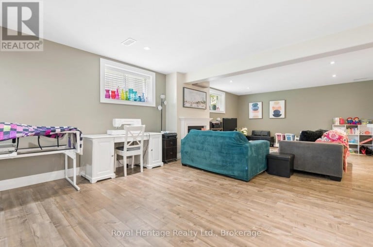 40 AMBROSIA TERRACE, Quinte West (Murray Ward), Ontario, K8V0G6