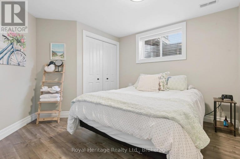 40 AMBROSIA TERRACE, Quinte West (Murray Ward), Ontario, K8V0G6