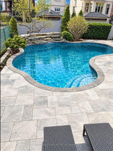 717 WOBURN AVENUE, Toronto (Bedford Park-Nortown), Ontario, M5M1M2