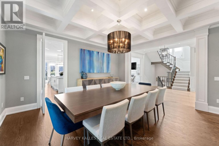717 WOBURN AVENUE, Toronto (Bedford Park-Nortown), Ontario, M5M1M2