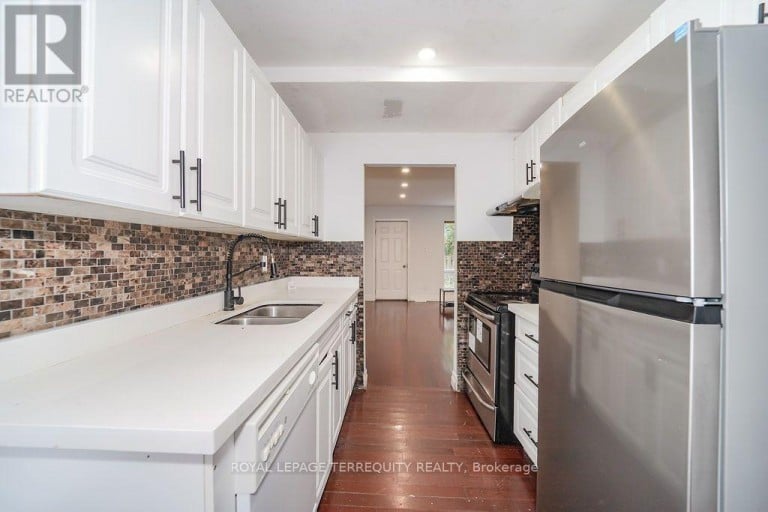 7 - 91 RAMEAU DRIVE, Toronto (Hillcrest Village), Ontario, M2H1T6