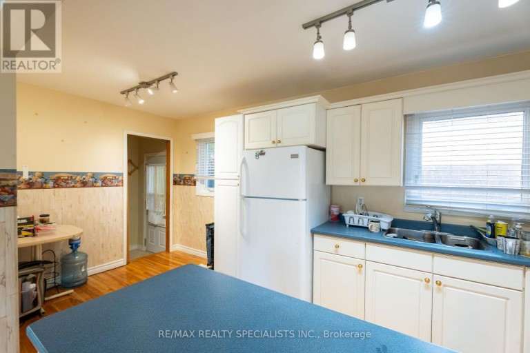 26 VIVALDI CRESCENT, Brampton (Brampton South), Ontario, L6Y2S2