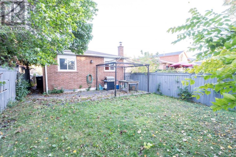 26 VIVALDI CRESCENT, Brampton (Brampton South), Ontario, L6Y2S2
