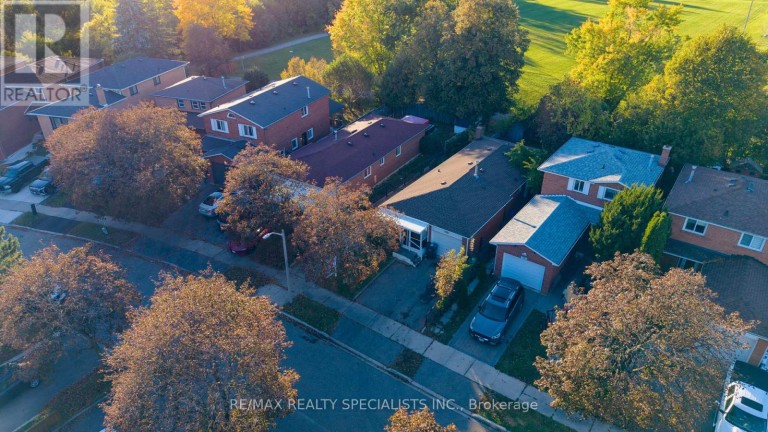 26 VIVALDI CRESCENT, Brampton (Brampton South), Ontario, L6Y2S2