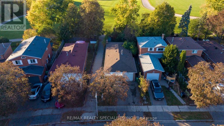 26 VIVALDI CRESCENT, Brampton (Brampton South), Ontario, L6Y2S2
