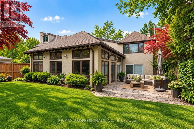 17 KING GEORGES ROAD, Toronto (Kingsway South), Ontario, M8X1K7