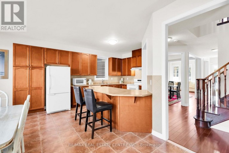 43 DELPHINIUM WAY, Brampton (Northwest Sandalwood Parkway), Ontario, L7A0N3