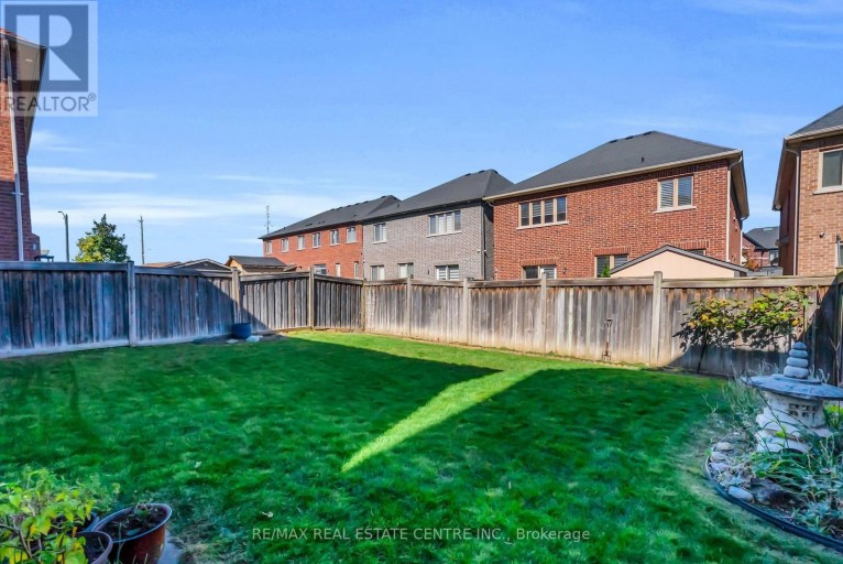 43 DELPHINIUM WAY, Brampton (Northwest Sandalwood Parkway), Ontario, L7A0N3