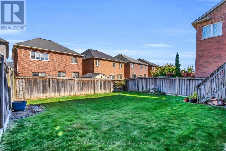 43 DELPHINIUM WAY, Brampton (Northwest Sandalwood Parkway), Ontario, L7A0N3