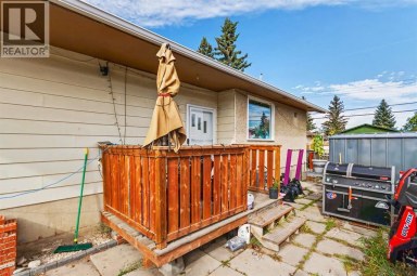 3714 Dover Ridge Drive SE Calgary Alberta photo 3