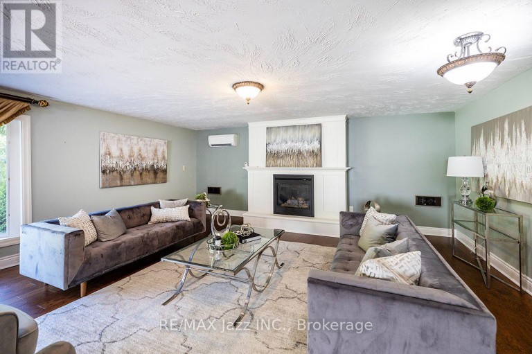 624 ROSELAWN AVENUE, Oshawa (Northwood), Ontario, L1L1B2