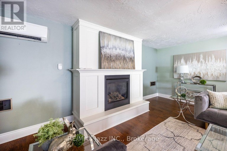 624 ROSELAWN AVENUE, Oshawa (Northwood), Ontario, L1L1B2