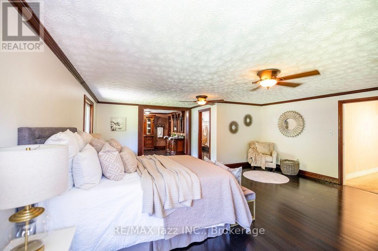 624 ROSELAWN AVENUE, Oshawa (Northwood), Ontario, L1L1B2