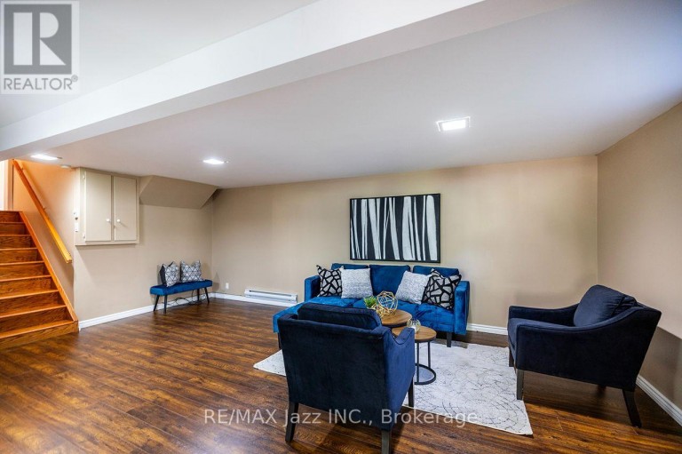 624 ROSELAWN AVENUE, Oshawa (Northwood), Ontario, L1L1B2