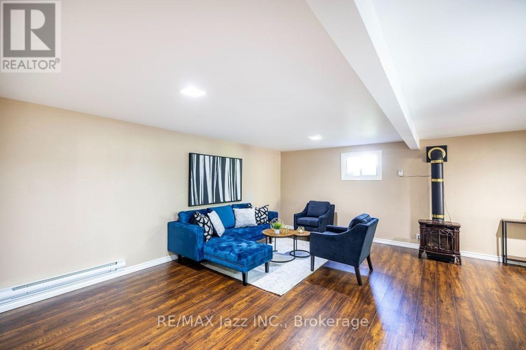 624 ROSELAWN AVENUE, Oshawa (Northwood), Ontario, L1L1B2